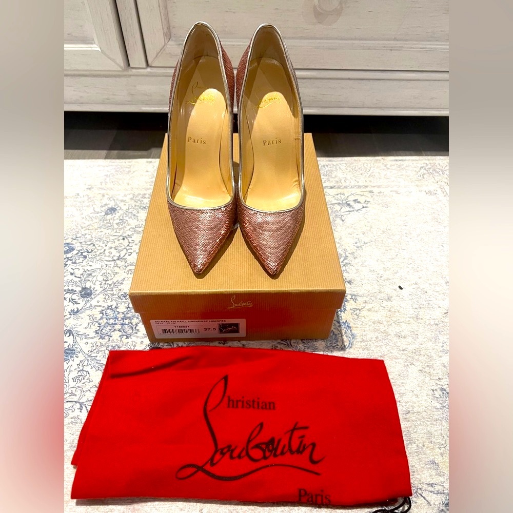 Christian Louboutin rose gold sequin So Kate
Original box, dust bag, heel tips.